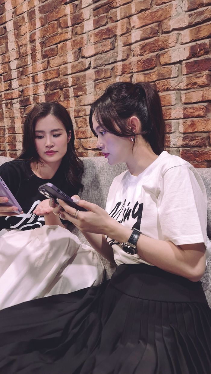 Lấy chồng đại gia, Minh Hằng bầu bí vẫn chăm chỉ chạy show