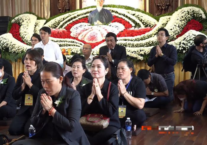 Lễ tưởng niệm NSND Diệp Lang tại Việt Nam: Trang nghiêm, thanh tịnh