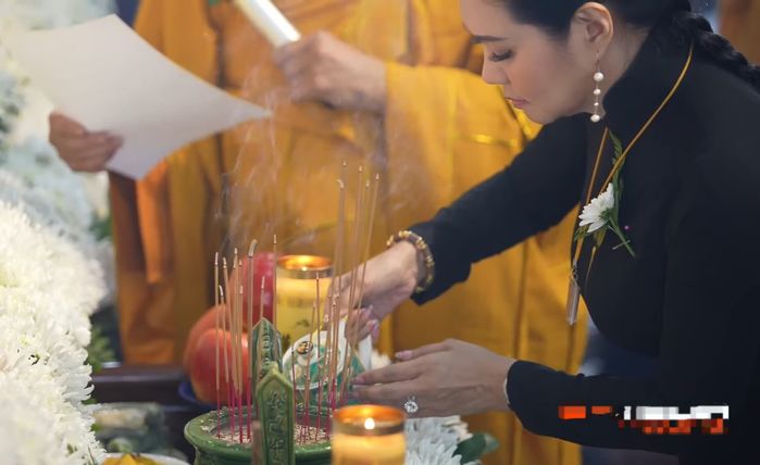 Lễ tưởng niệm NSND Diệp Lang tại Việt Nam: Trang nghiêm, thanh tịnh