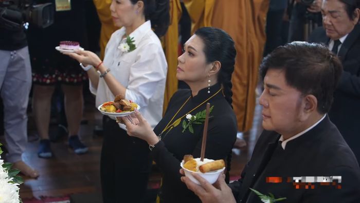 Lễ tưởng niệm NSND Diệp Lang tại Việt Nam: Trang nghiêm, thanh tịnh