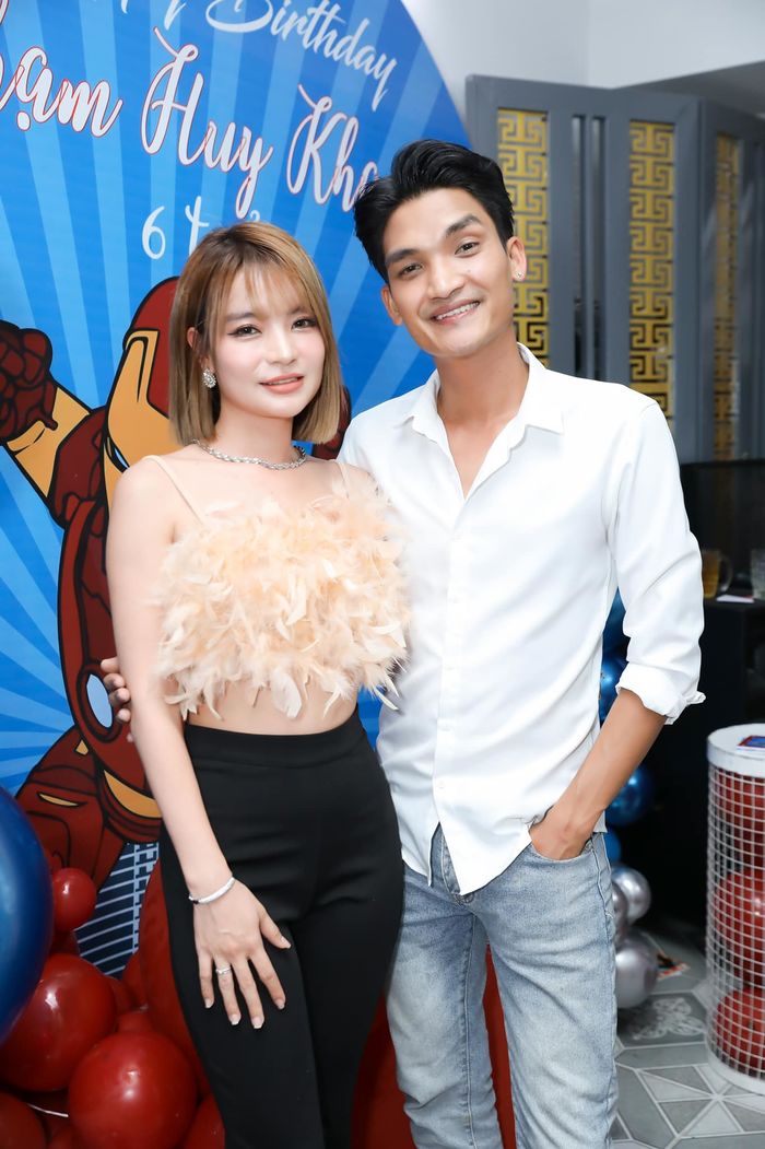 Mạc Văn Khoa hé lộ hoàn cảnh lần đầu gặp vợ: Chỉ đủ tiền trả tô bún