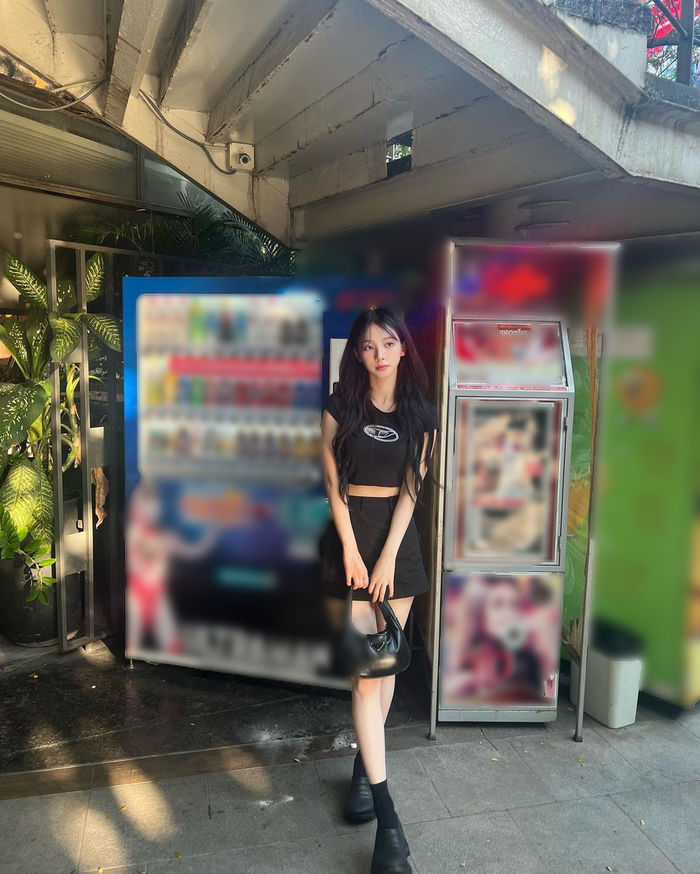 Mặt đẹp như đồ họa, visual Karina bùng nổ khi để tóc mái
