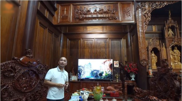 Những biệt phủ gây choáng của đại gia Việt: Nội thất toàn gỗ quý