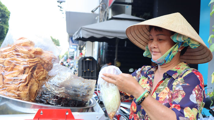 Những quán ăn trứ danh TP.HCM vì buôn bán nhỏ, nuôi con làm việc lớn