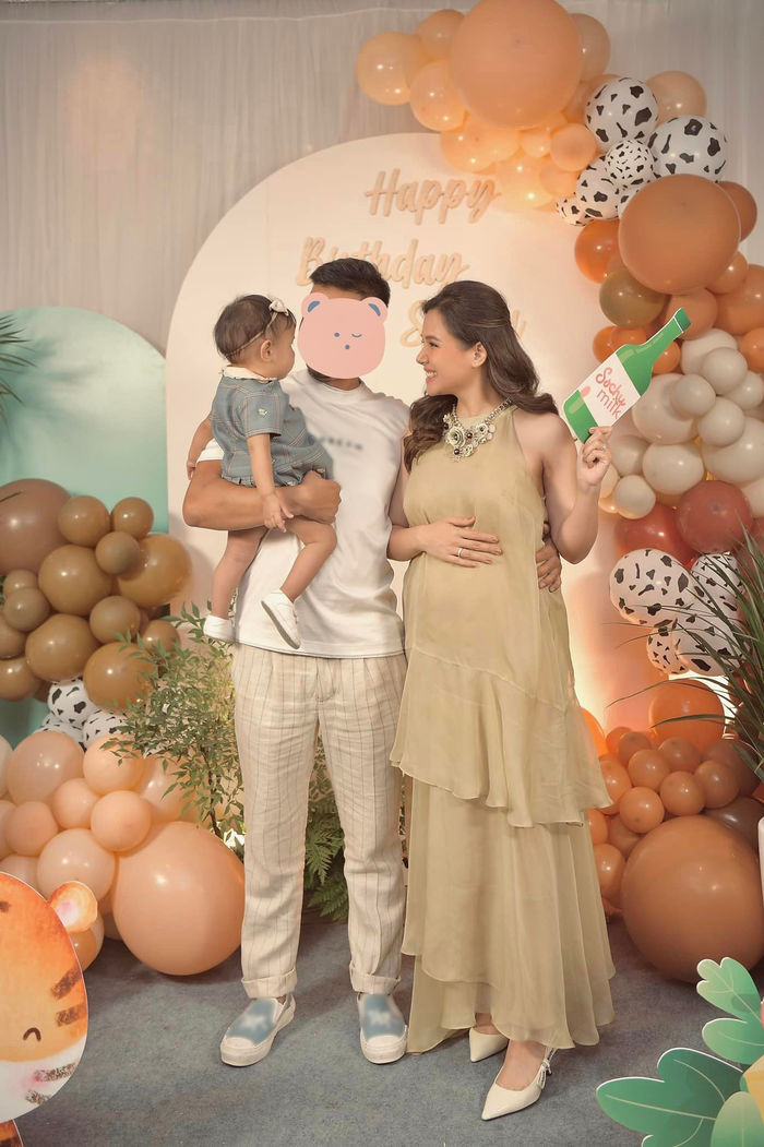 Phanh Lee diện đồ tắm khoe khéo body: Ai tin mới sinh con được 5 tháng
