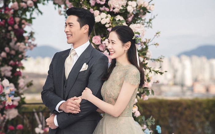 Son Ye Jin đăng ảnh kỷ niệm 1 năm ngày cưới Hyun Bin: Ly hôn đâu ra