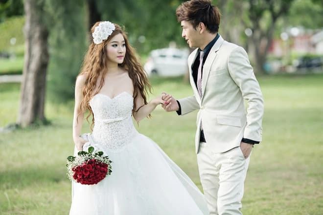 Vợ cũ Hồ Quang Hiếu nay là phú bà, mua đồ hiệu không tiếc tay