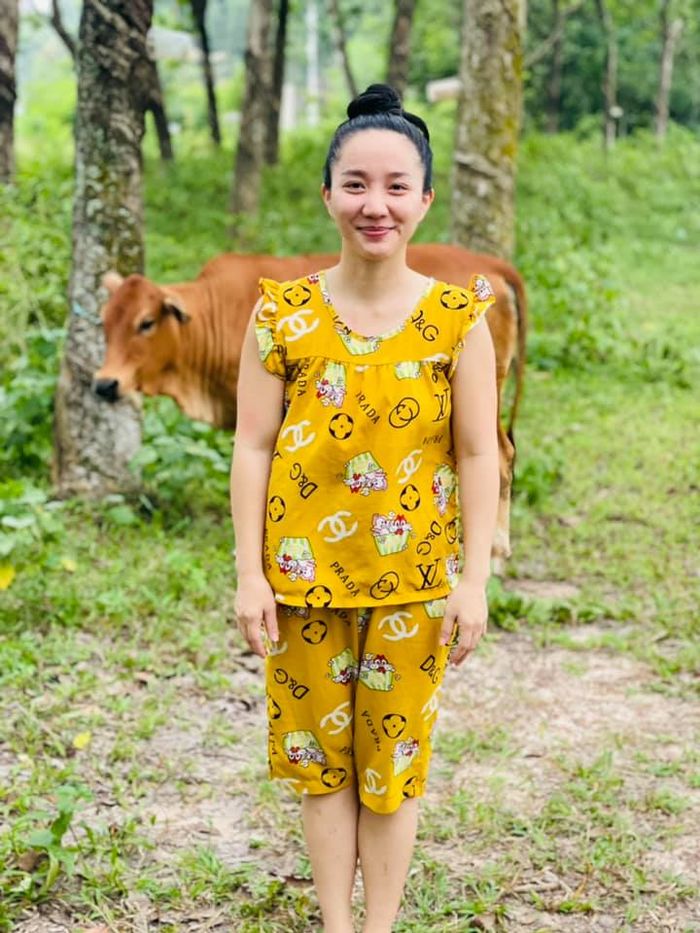 Vợ Dương Lâm mê đồ bộ 35k: Mặc từ nhà ra phố, đến mức bị nói câu like