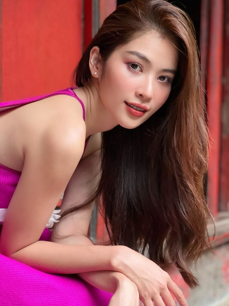  
Gương mặt xinh đẹp của mỹ nhân gốc Tiền Giang là điều không ai có thể chối cãi. (Ảnh: FB Nguyễn Lệ Nam)