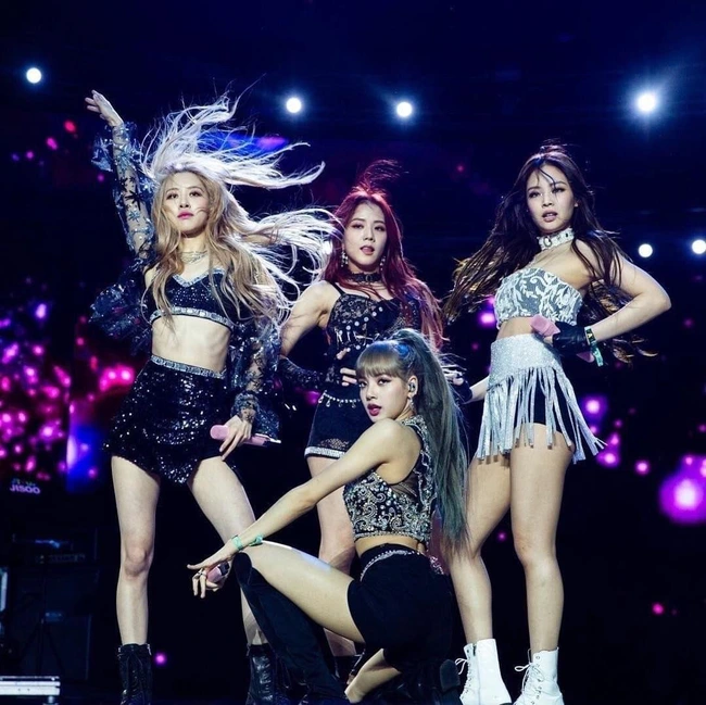 4 mẩu BLACKPINK mang stage solo tới Coachella 2023