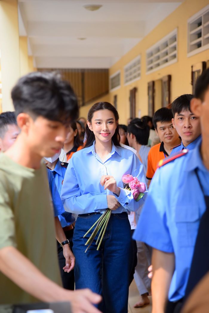 Ảnh hot sao Việt 3/4: Đan Trường đưa cả gia đình thăm quý tử Thiên Từ