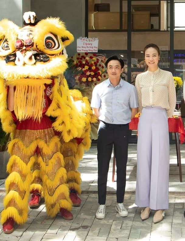 Đàm Thu Trang tinh tế: Hậu kết hôn chỉ mang dép thấp, quan tâm Subeo