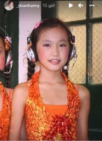 Bạn gái Văn Hậu khoe ảnh thuở nhỏ: Sớm bộc lộ nhiều nét mỹ nhân