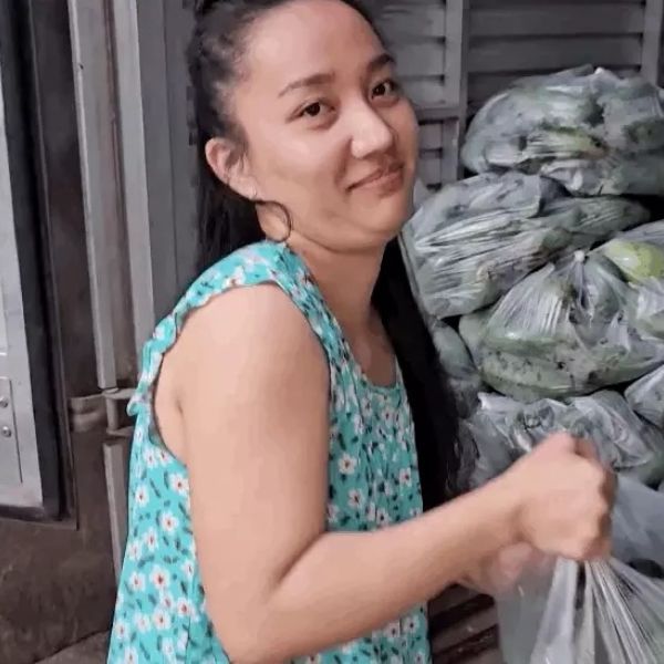 Lê Dương Bảo Lâm bị tố vô tâm, vợ vừa sinh đã phải bê nặng