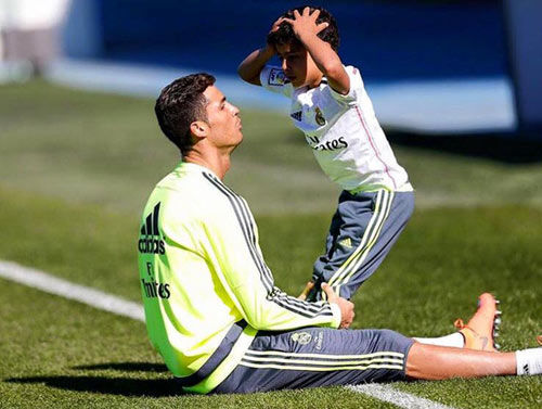 Con trai Ronaldo tương lai nối nghiệp bố siêu cao: 13 tuổi cao 1m70