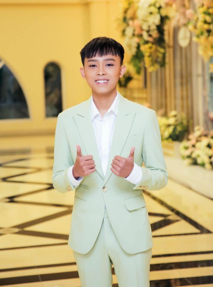 Từng bị nói hát ai thèm nghe, Hồ Văn Cường nỗ lực khẳng định mình