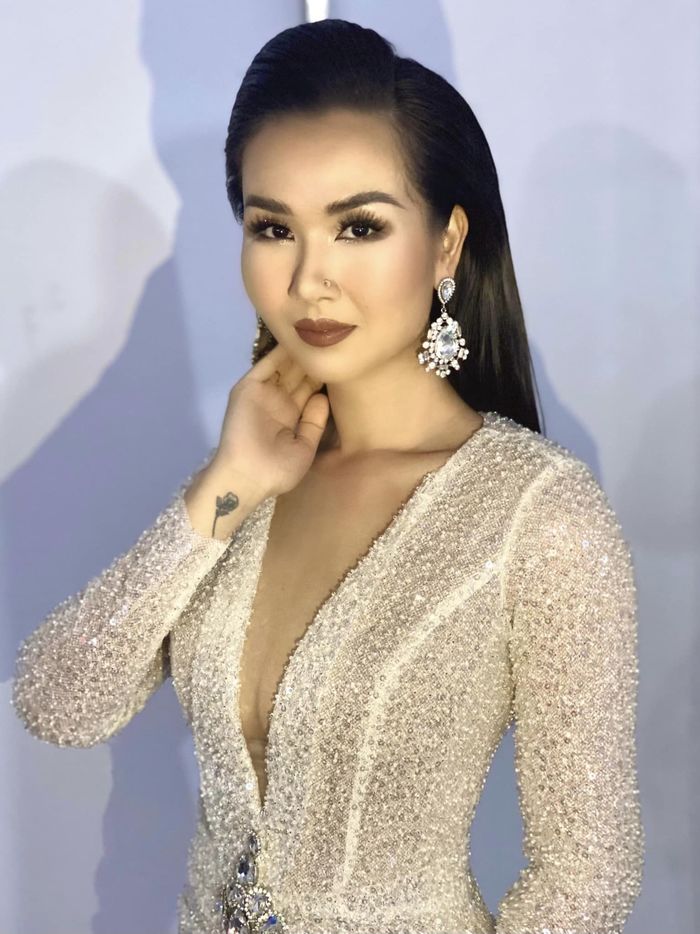 Từng bị phản bội chuyện tình cảm, Võ Hạ Trâm giờ được chồng Ấn bù đắp