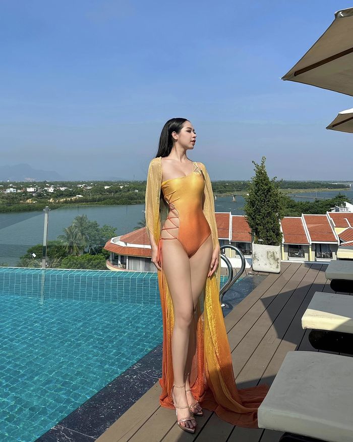 Chánh cung Thanh Thủy bị nói không có gì ngoài cặp kiếm Nhật