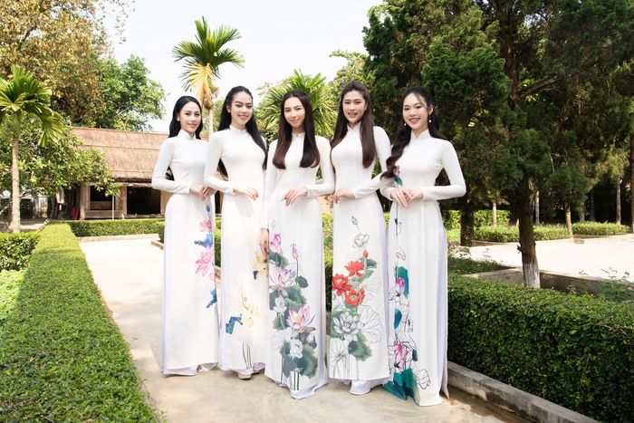 Chánh cung Thanh Thủy bị nói không có gì ngoài cặp kiếm Nhật