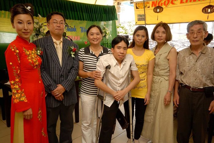 Vợ chồng Nhật nên duyên nhờ Việt Nam, đám cưới mời bác xe ôm
