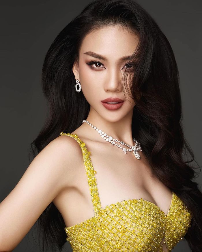 Phong cách thời trang đời thường của tân Miss Universe Vietnam