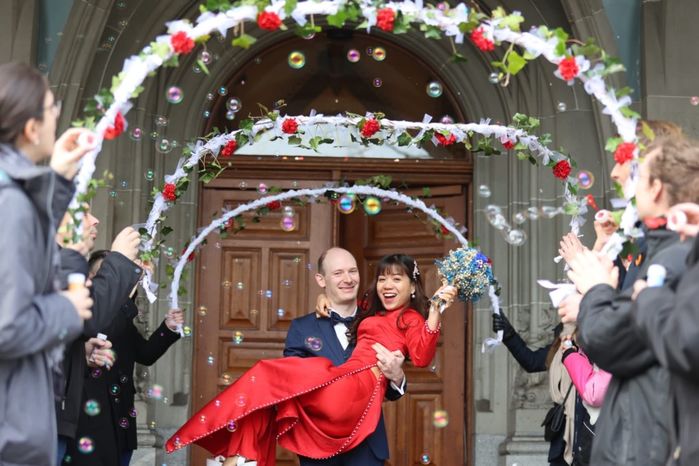 Đám cưới trên đỉnh núi lãng mạn của cô dâu Việt cùng chồng Thuỵ Sĩ