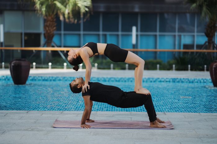 Trà Ngọc Hằng bật mí 5 lợi ích khi cho con gái nhỏ học môn yoga