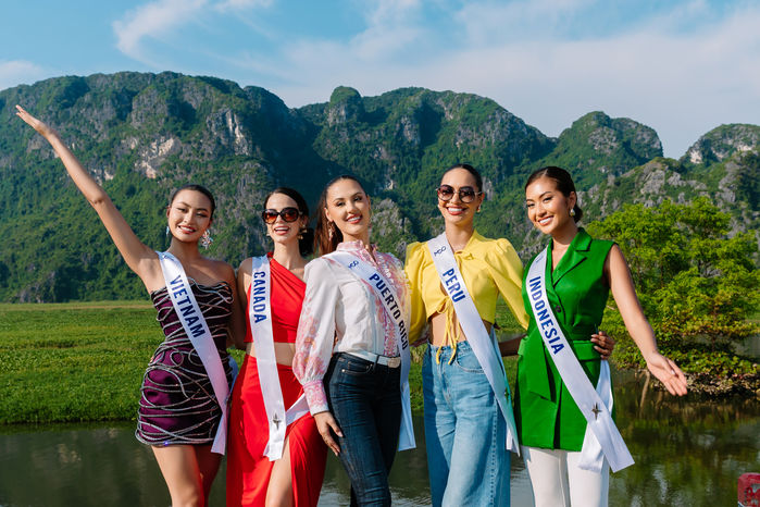 Thí sinh Miss Cosmo 2024 hào hứng đi đò, mê đắm cảnh đẹp ở Ninh Bình