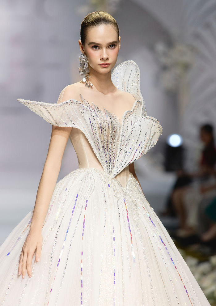 Đoàn Thiên Ân, Quỳnh Châu làm nàng thơ áo cưới cho NTK Kim Anh Lê