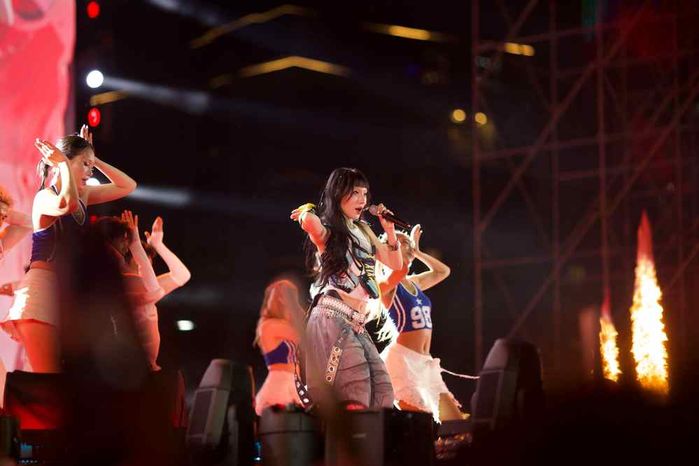 Vắng Jason Derulo, Chi Pu - MONO khuấy động GAMA Music Racing Festival