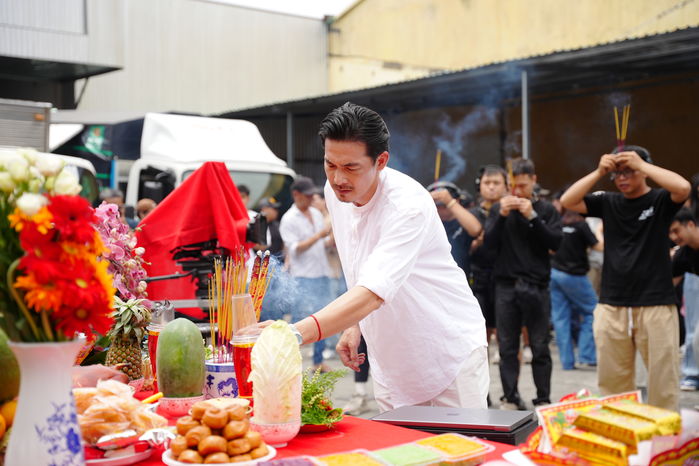 Dàn diễn viên trăm tỷ hội ngộ ở phim Tết Báu vật trời cho