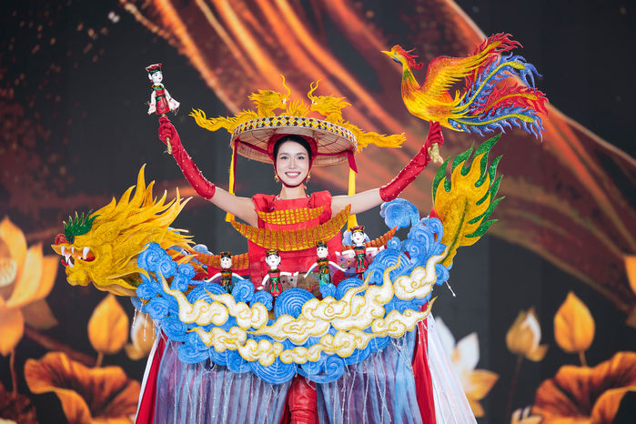 Mãn nhãn với trang phục văn hóa dân tộc Miss Grand Vietnam 2025