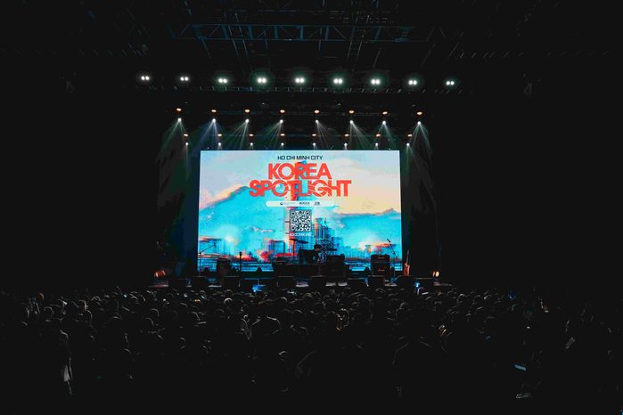 Dàn sao Hàn khuấy động sân khấu Korea Spotlight 2025