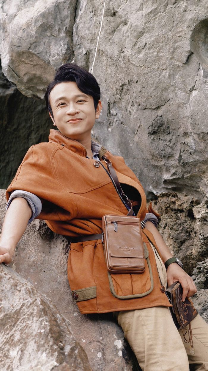 Ngọc Phụng tung MV Hoa trùng sinh đậm chất điện ảnh