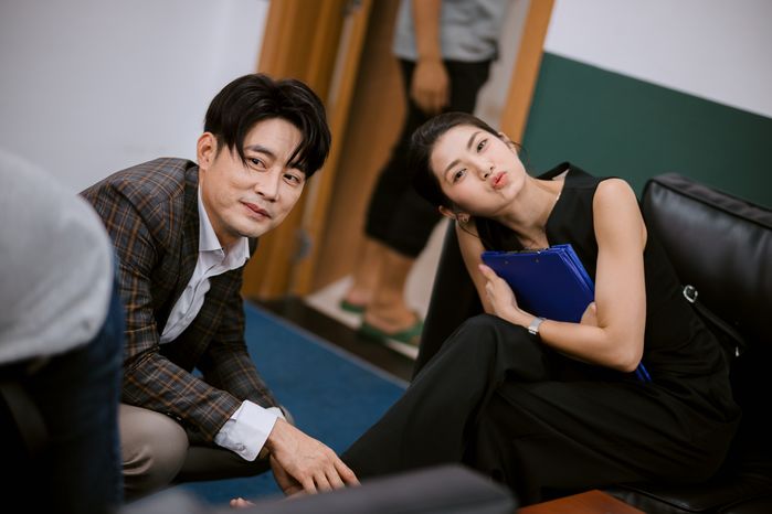 Ba chị em Ngân Quỳnh hội ngộ trong phim Những đứa con khác họ