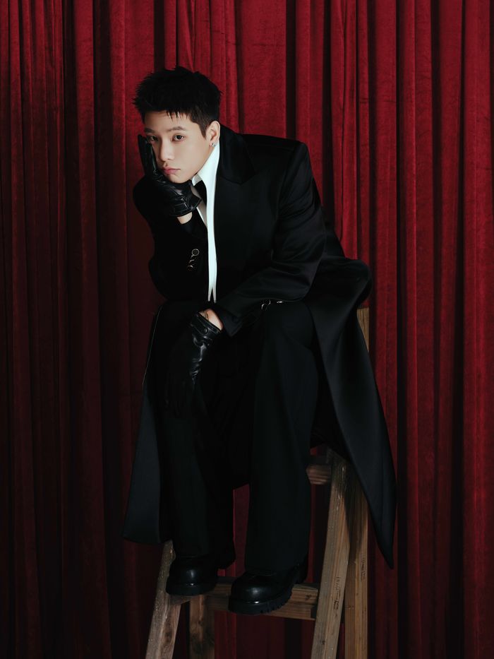 Quân A.P ra mắt MV Lửa gần rơm tặng quà fan trước thềm Noel