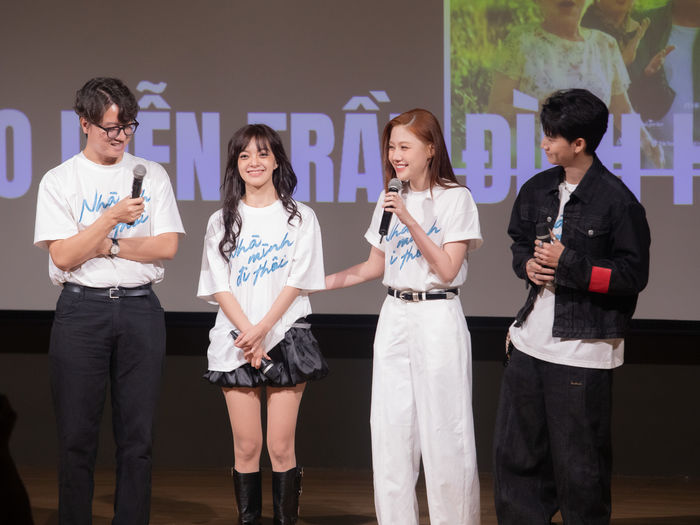 Dàn cast Nhà mình đi thôi mang câu chuyện gia đình vào giảng đường