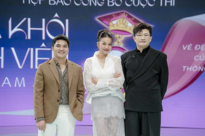 Dược sĩ Tiến - Thanh Hằng đồng hành ở Hoa khôi Sinh viên Việt Nam 2026