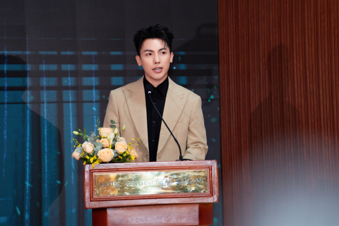 Hoa hậu Thu Thảo tự tin về chiều cao khi tham gia Miss Globe 2026