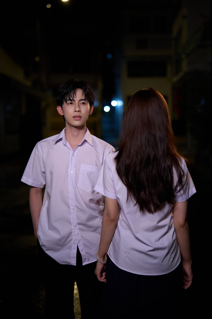 Doãn Hiếu trưởng thành hơn với chuyện tình yêu ở EP Nhẹ nhõm
