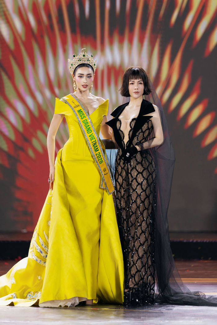 Emoura Phạm đăng quang Miss Grand Vietnam 2026