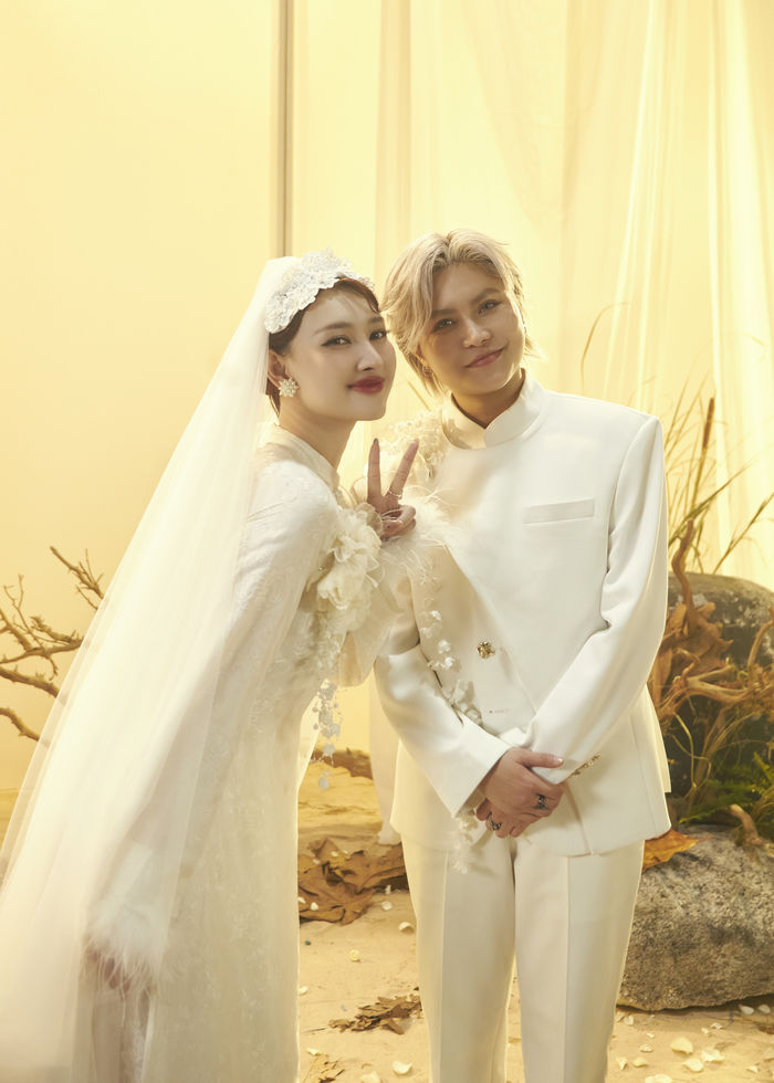 Vicky Nhung và Chu Thúy Quỳnh chính thức ra mắt MV “50 năm về sau”