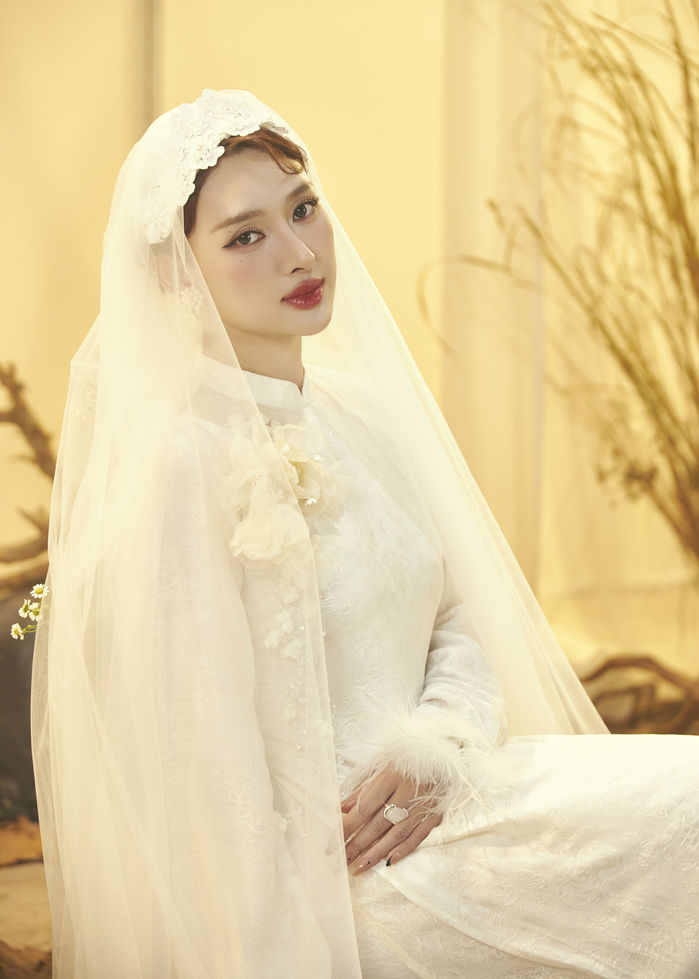 Vicky Nhung và Chu Thúy Quỳnh chính thức ra mắt MV “50 năm về sau”