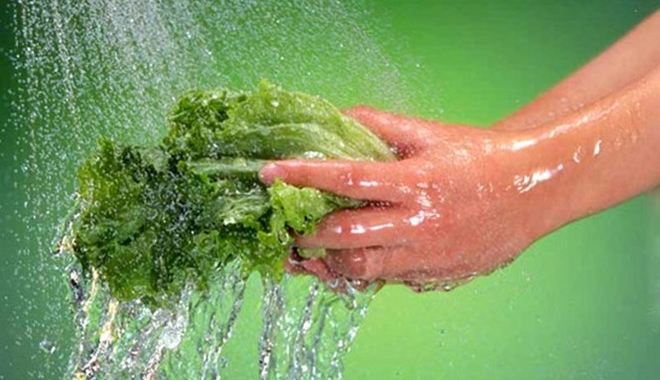 Mẹo rửa rau giúp loại bỏ chất gây ung thư