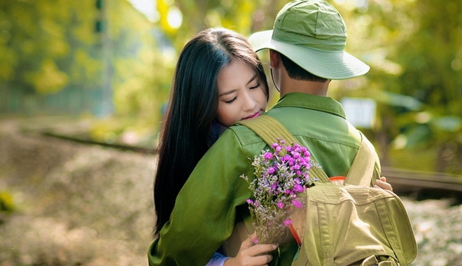 Viết cho anh, màu áo anh em nhớ...