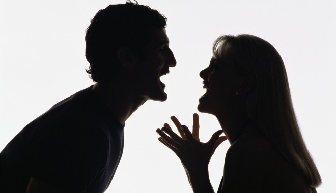 Mẹo hay để vợ chồng không phải cãi nhau vì tiền