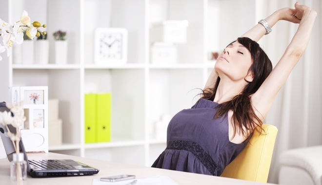 5 phút thư giãn gân cốt cực hiệu quả ngay tại công sở