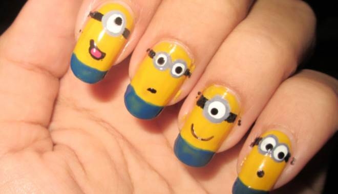 Ngộ nghĩnh với móng tay hình minion siêu nhắng