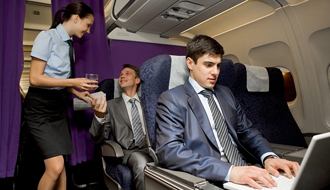 10 dịch vụ miễn phí trên máy bay ai không biết "thiệt thòi" ráng chịu