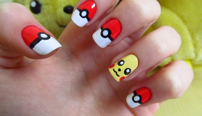 Tận hưởng thế giới Pokemon qua tay móng của bạn với mẫu Nail Pokemon Go đầy màu sắc. Làm cho ngón tay của bạn trở nên nổi bật và vui nhộn khi bạn đi tìm các Pokemon trên đường phố. Hãy trải nghiệm thế giới ảo một cách thú vị trên đầu ngón tay của bạn!